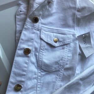 RETROFETE
Chelsea Frayed Pleated-Shoulder Denim Jacket
